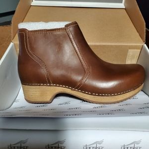 Barbara Oiled Pull Up